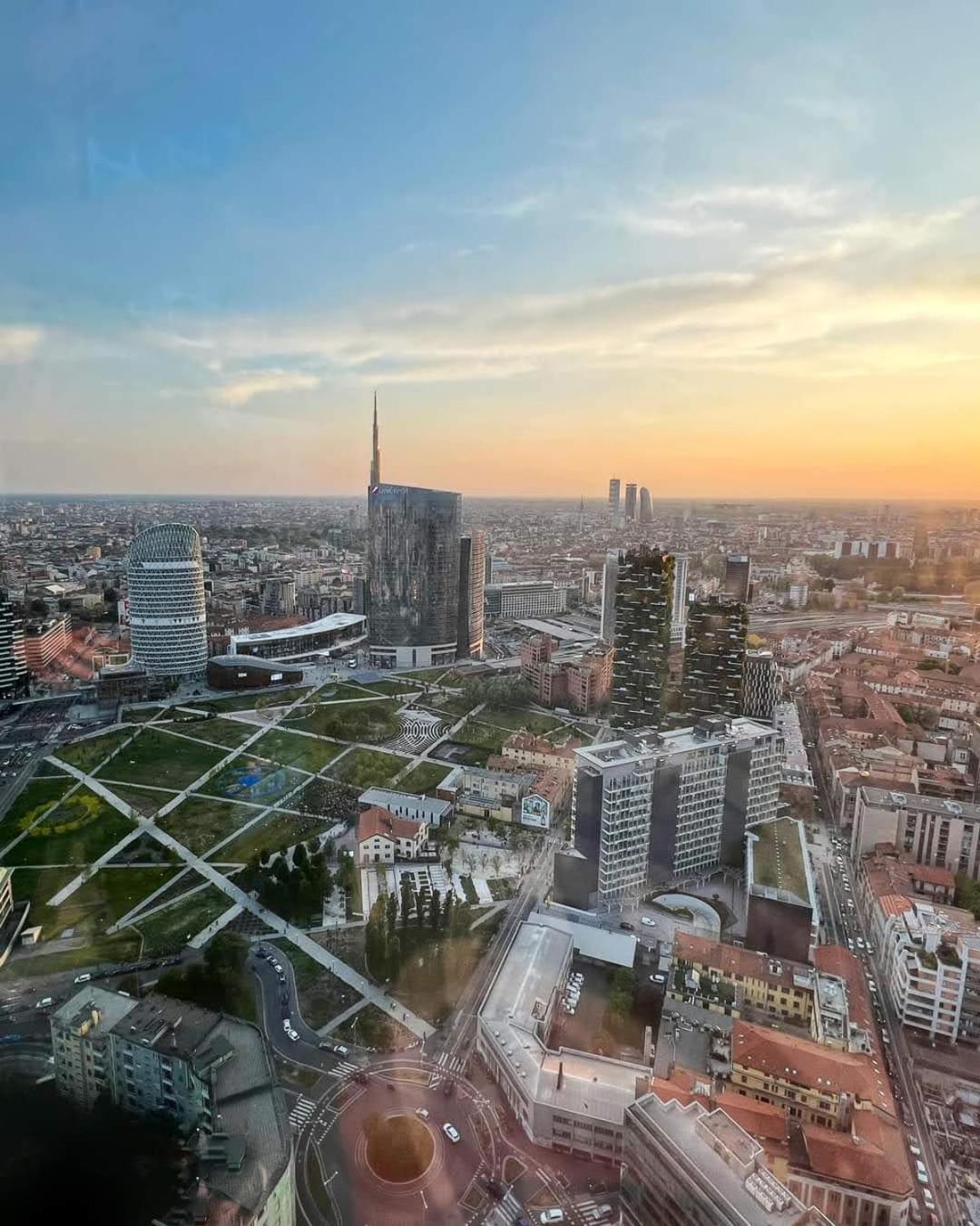 Milano Isola - Bright 2-Room Apartment With Balcony Exterior foto
